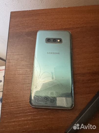 Samsung Galaxy S10e, 8/128 ГБ