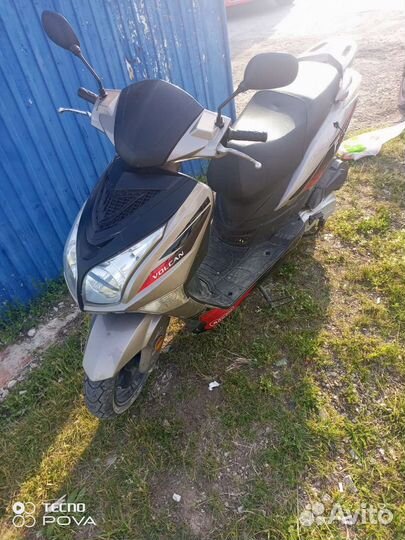 Продам скутер 150 кубов