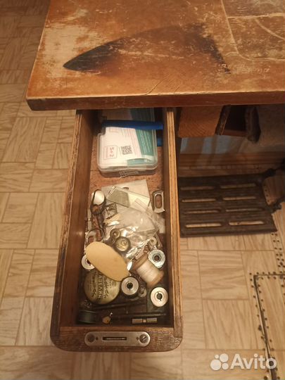 Швейная машина Подольск ножная