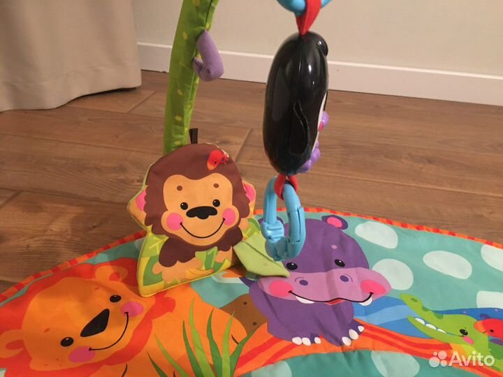 Детский игровой коврик с музыкой и игрушками