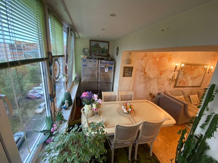 2-к. квартира, 70 м², 5/6 эт.