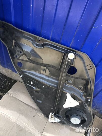 Стеклоподъемник задний Мерседес Ml w164 Gl164