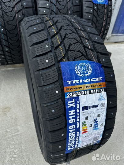 Tri Ace Snow White 235/35 R19 91H