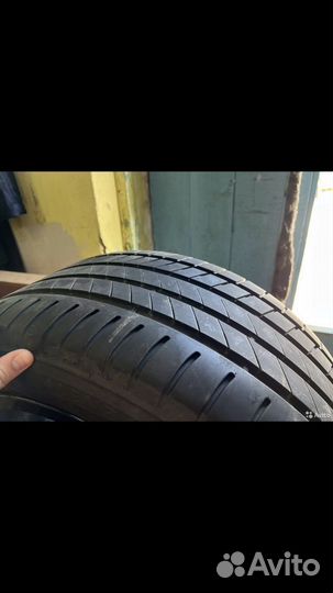 Bridgestone Alenza 001 275/45 R20 и 305/40 R20