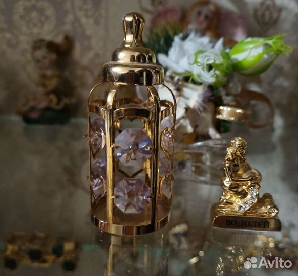 Статуэтки swarovski и подарочные фигурки, свечи