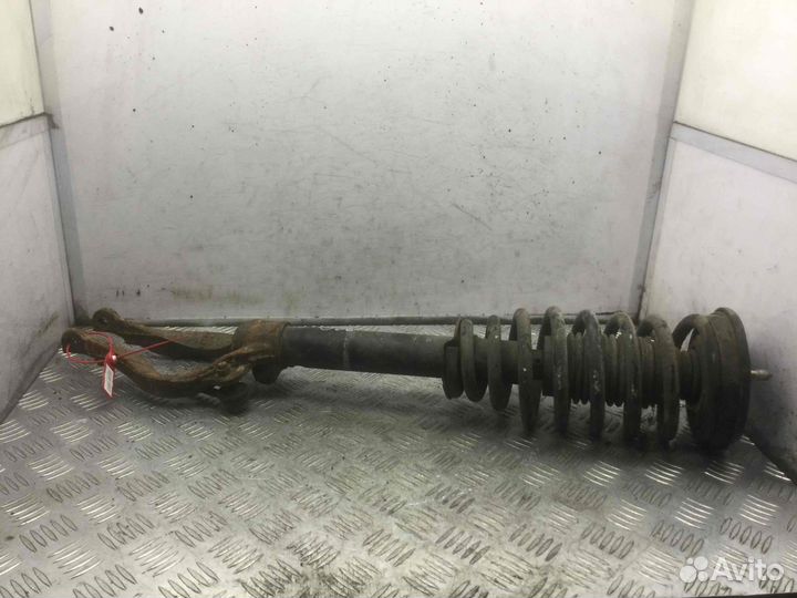 Стойка передняя левая Mitsubishi Galant 6a13