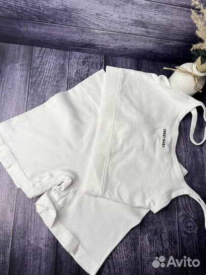 Комплект топ и шорты