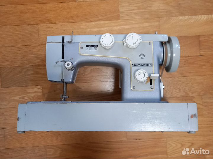 Швейная машина Подольск 142