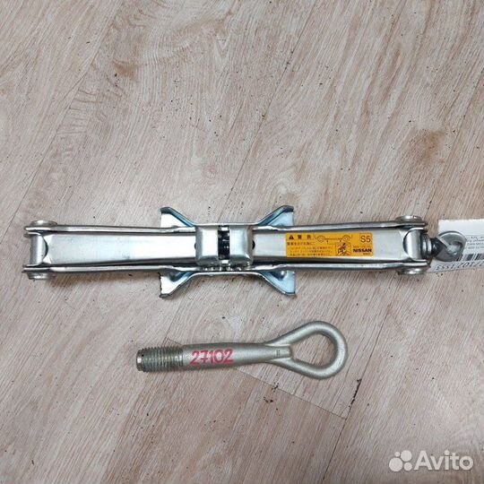 Домкрат Nissan Teana J32 2008-2015