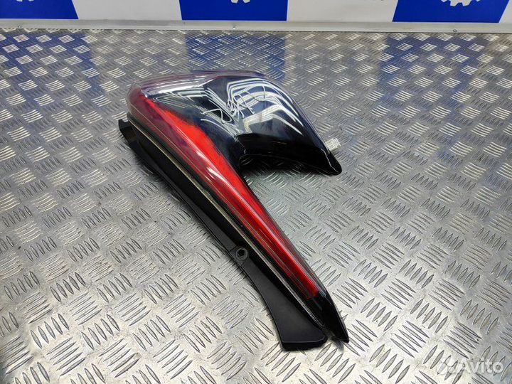 Фонарь задний левый Nissan Juke YF15 1.1 HRA2DDT