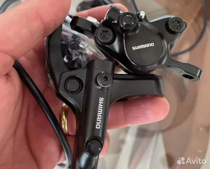 Тормоз дисковый и ручка Shimano MT200