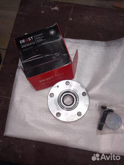 Ступичный подшипник задний volkswagen touran 2009