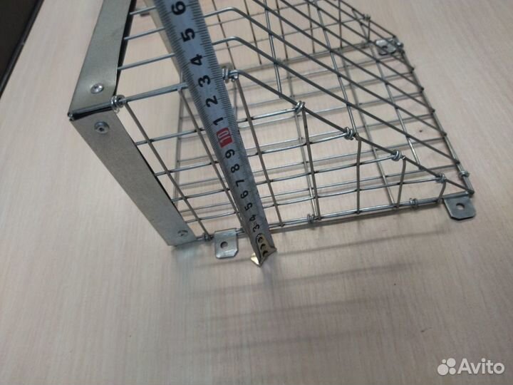 Кормушка для сена кроликам