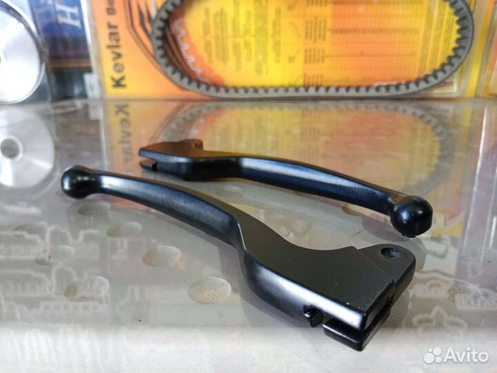 Рычаги сцепления и тормоза на мопед