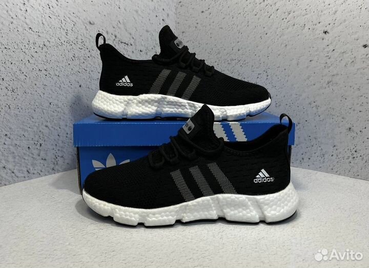 Кроссовки Adidas летние новые