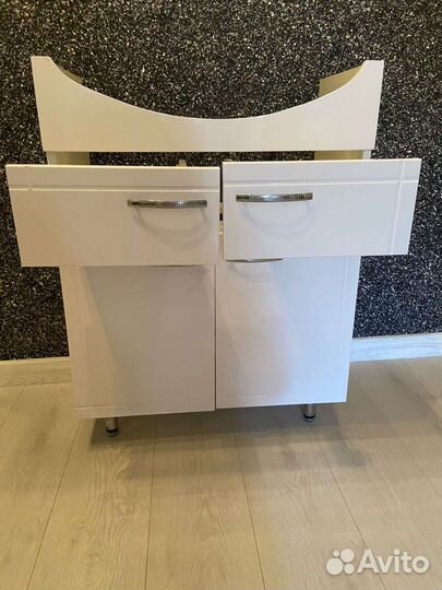 Зеркало в ванну с шкафом