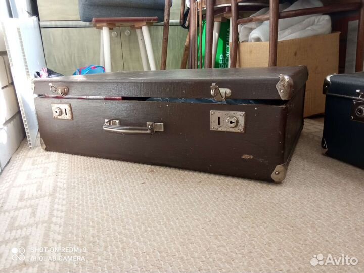 Чемодан старинный для декора