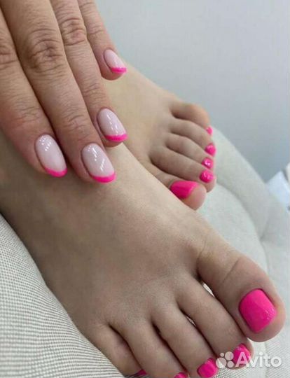 Нужна модель на маникюр