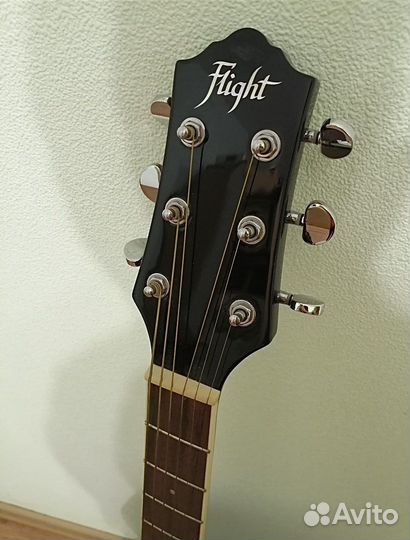 Акустическая гитара flight
