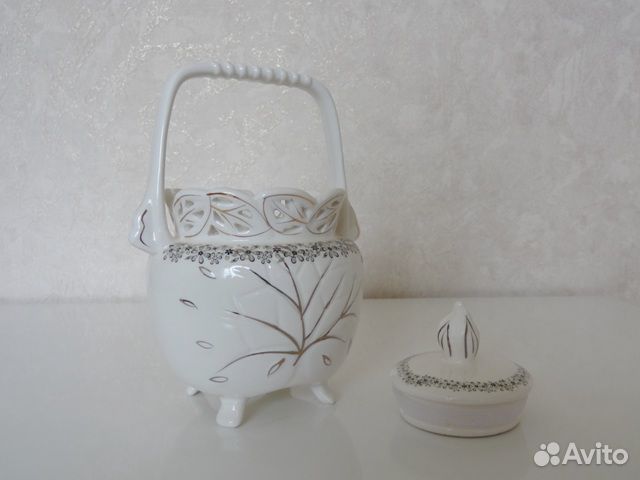 Керамическая сахарница 