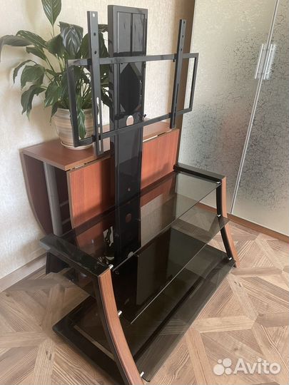 Тумба под телевизор