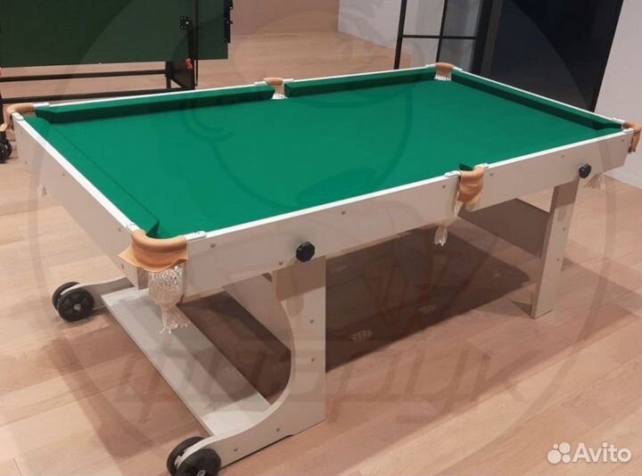 Бильярдный стол