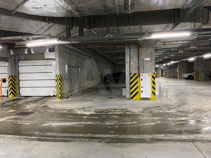 Машиноместо, 13 м²