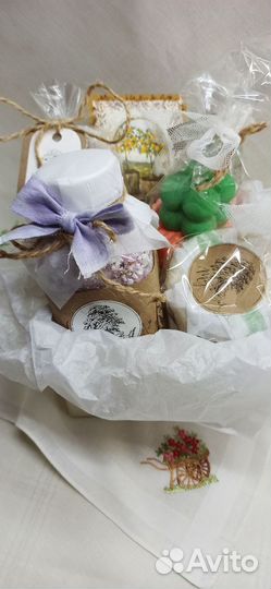 Подарочный набор, подарочный бокс