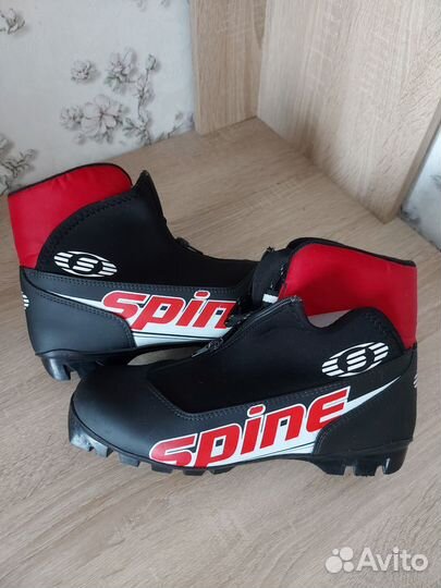 Беговые лыжи