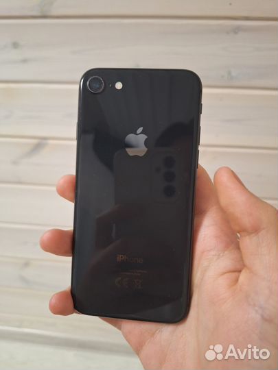 iPhone 8, 64 ГБ