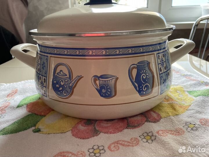 Кастрюля эмалированная