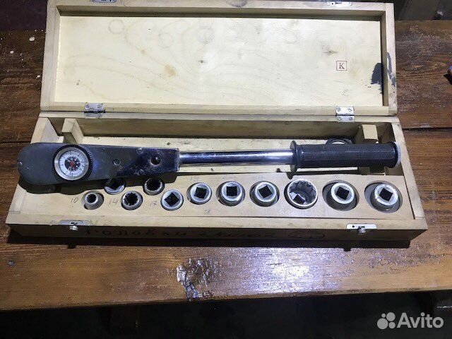 Динамический ключ с набором головок