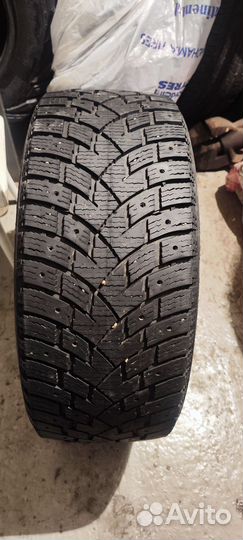 Zeta Antarctica Sport 235/45 R18