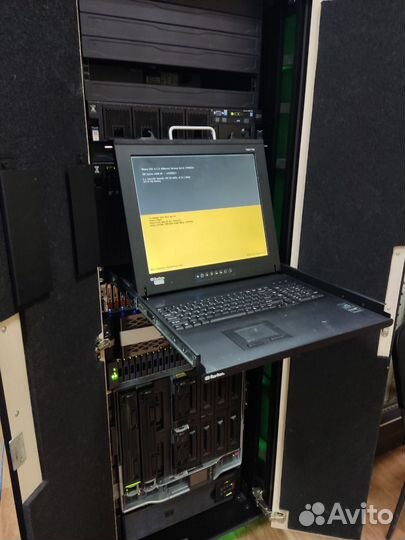 APC NetShelter CX, 38U, Soundproof(Шкаф серверный)