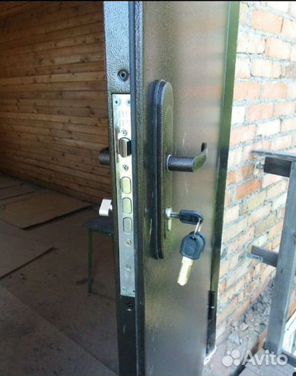 Дверь входная утеплённая