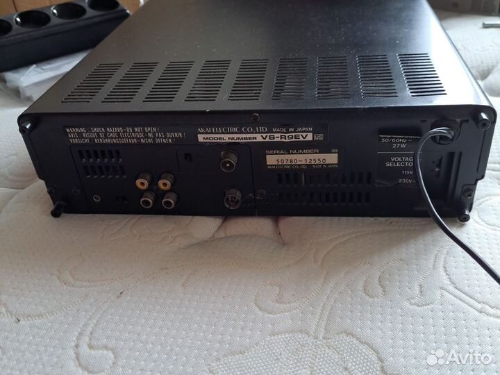 Видеомагнитофон akai