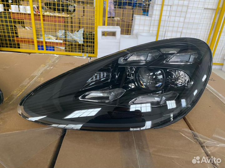 Светодиодн фары для Porsche Cayenne 958, 2010-2014