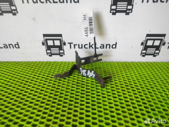 Кронштейн трубок отопителя Man Tgx