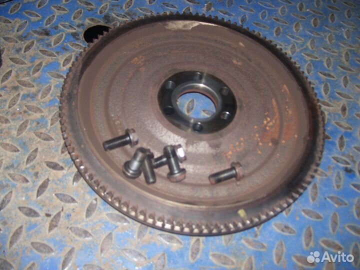 Ниссан альмера маховик