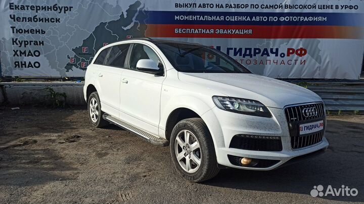 Накладка панели приборов Audi Q7 4L1857115K