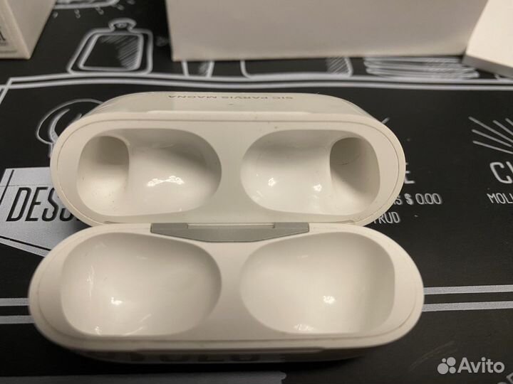 AirPods Pro (б/у с гравировкой)