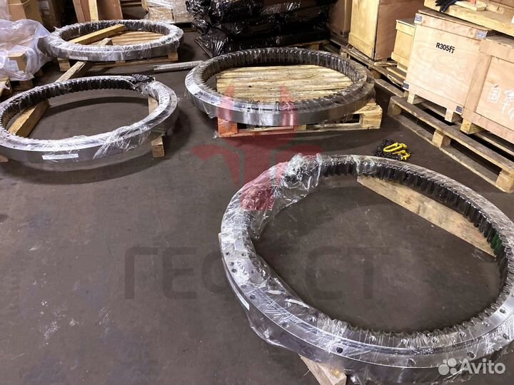 Опорно-поворотный круг Hyundai RC60-7 81M8-01022