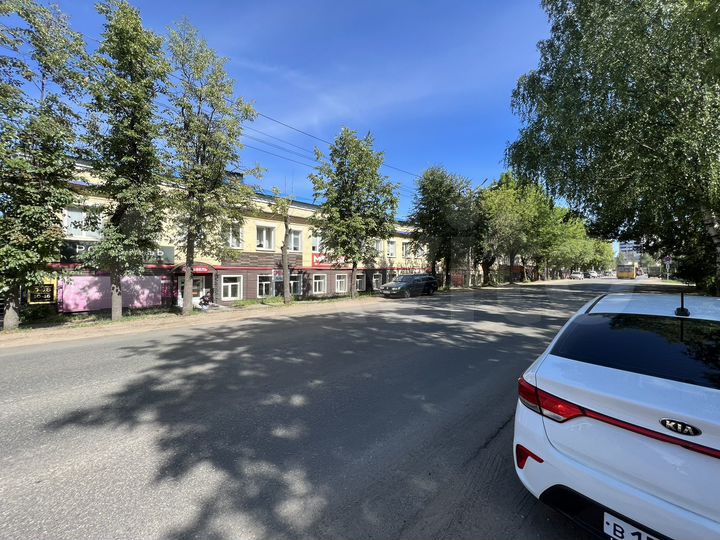 Здание, 676.2 м²