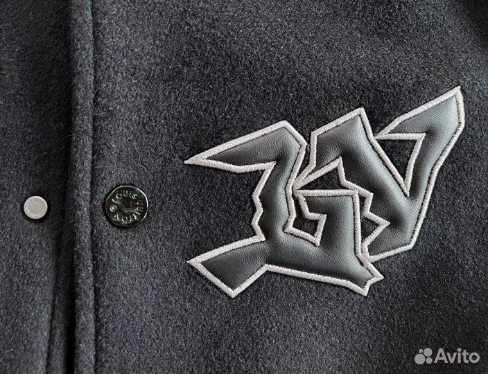 Бомбер куртка Louis Vuitton
