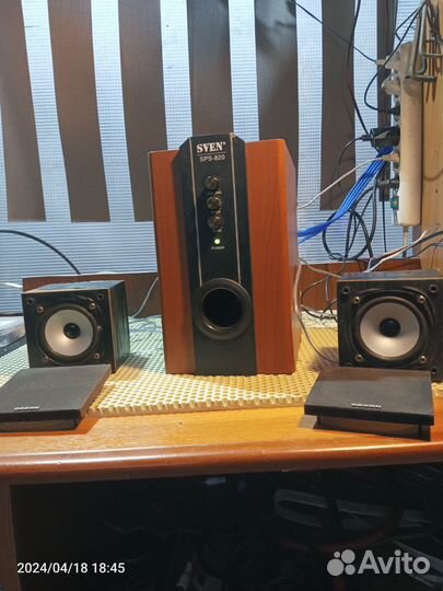 Активный сабвуфер и колонки