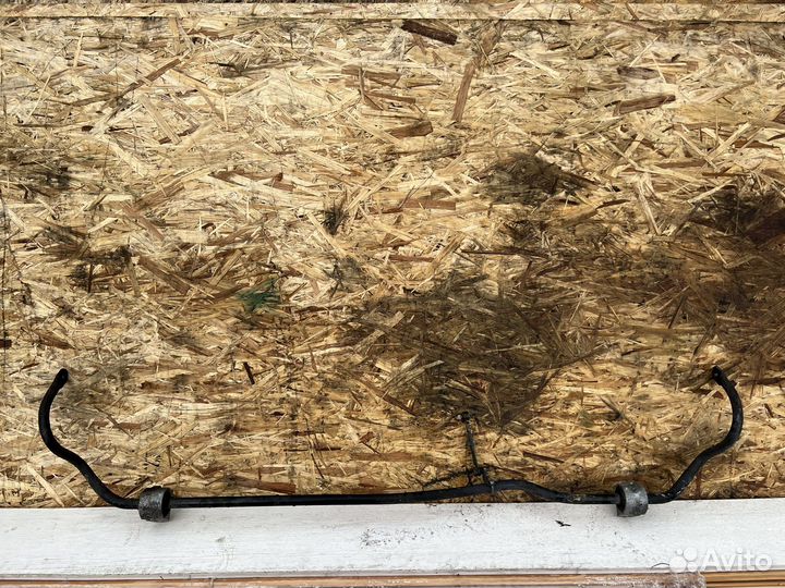 Задний стабилизатор Mercedes W220