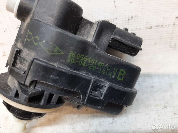 Renault Arkana корректор фары