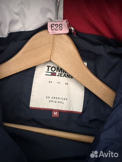 Tommy hilfiger пуховик m