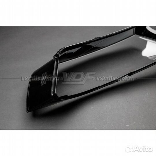 Стекло для фары Audi Q3 (2014-2017) Рестайлинг Лев