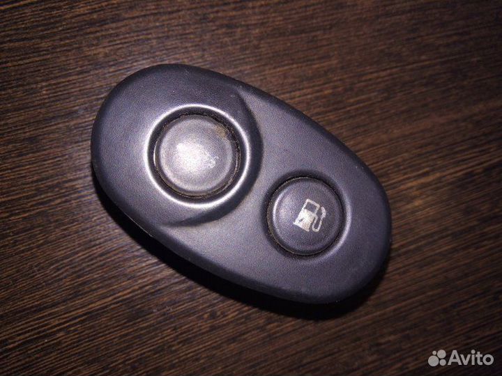 Кнопка багажника Daewoo Nexia N150
